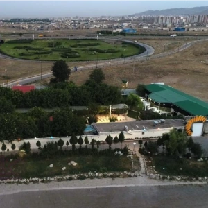 باغ تالار عروس