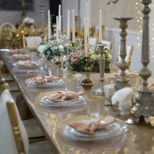 سالن عقد آسمان