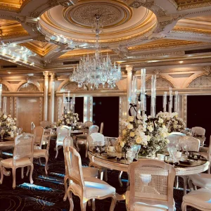 سالن عقد پلاتین (شمعدان)