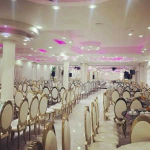 تالار پذیرایی قصر عقیق