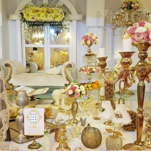 سالن عقد فرش قرمز