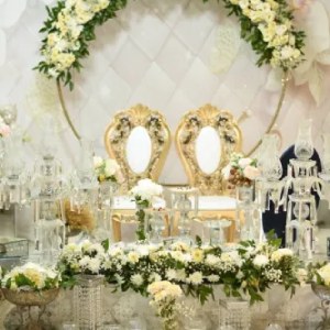 سالن عقد نیلوفرانه