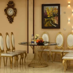 سالن عقد نیلوفرانه