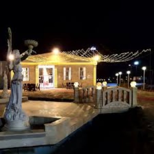 باغ تالار آراد و آرتمیس در زاهدان