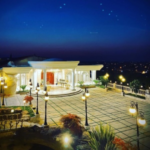 باغ تالار سپید