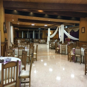 باغ تالار دهکده صبا