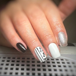 سالن تخصصی ناخن لاراتیس در تهران