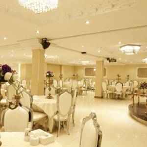 تالار قصر گلها