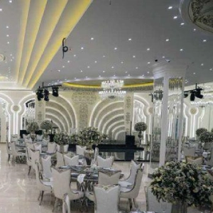 باغ تالار آریاس در شرق تهران