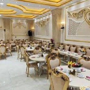 تالار قصر طلایی