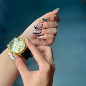 بهار بخشیان ناخن کار در اصفهان