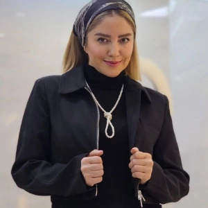 غزال طیبی ناخن کار در اصفهان