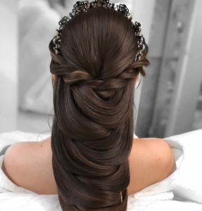 سالن زیبایی مهدیه بهنژاد