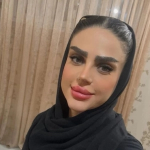 نگار صالحی ناخن کار در اصفهان