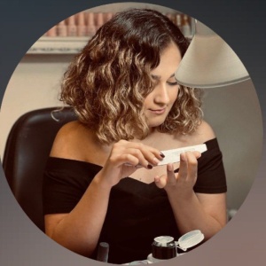 دایانا کیوانی بهترین سالن پدیکور و مادیکور در اصفهان