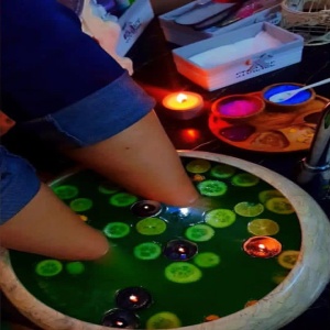 سالن غزال طیبی بهترین سالن مانیکور و پدیکور در مشهد