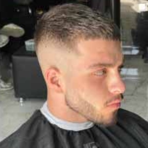 سالن پیرایش آقای خاص در شیراز