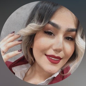 سالن کیانا فیروزیار بهترین سالن مانیکور و پدیکور در شیراز