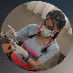 سالنماریا پایدار بهترین سالن پدیکور و مانیکور در تبریز