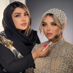 سالن عروس مینا گلکار در اصفهان