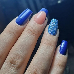 سالن نیلی بهترین سالن پدیکور و مانیکور در تبریز