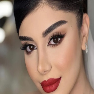 نینا احمدی میکاپ آرتیست مشهد