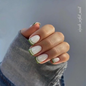 مرکز تخصصی کاشت ناخن سیاه سفید بهترین سالن پدیکور و مانیکور در تبریز