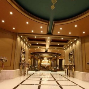 سالن عقد رویال کلاسیک