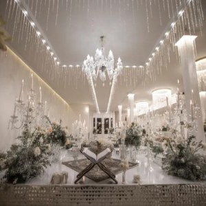 سالن عقد طلایی